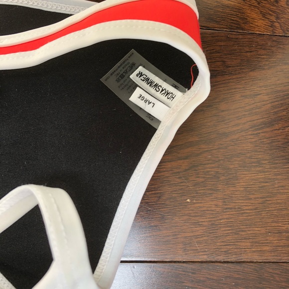 Hoaka Swimwear Swimsuit - Picture 4 of 8